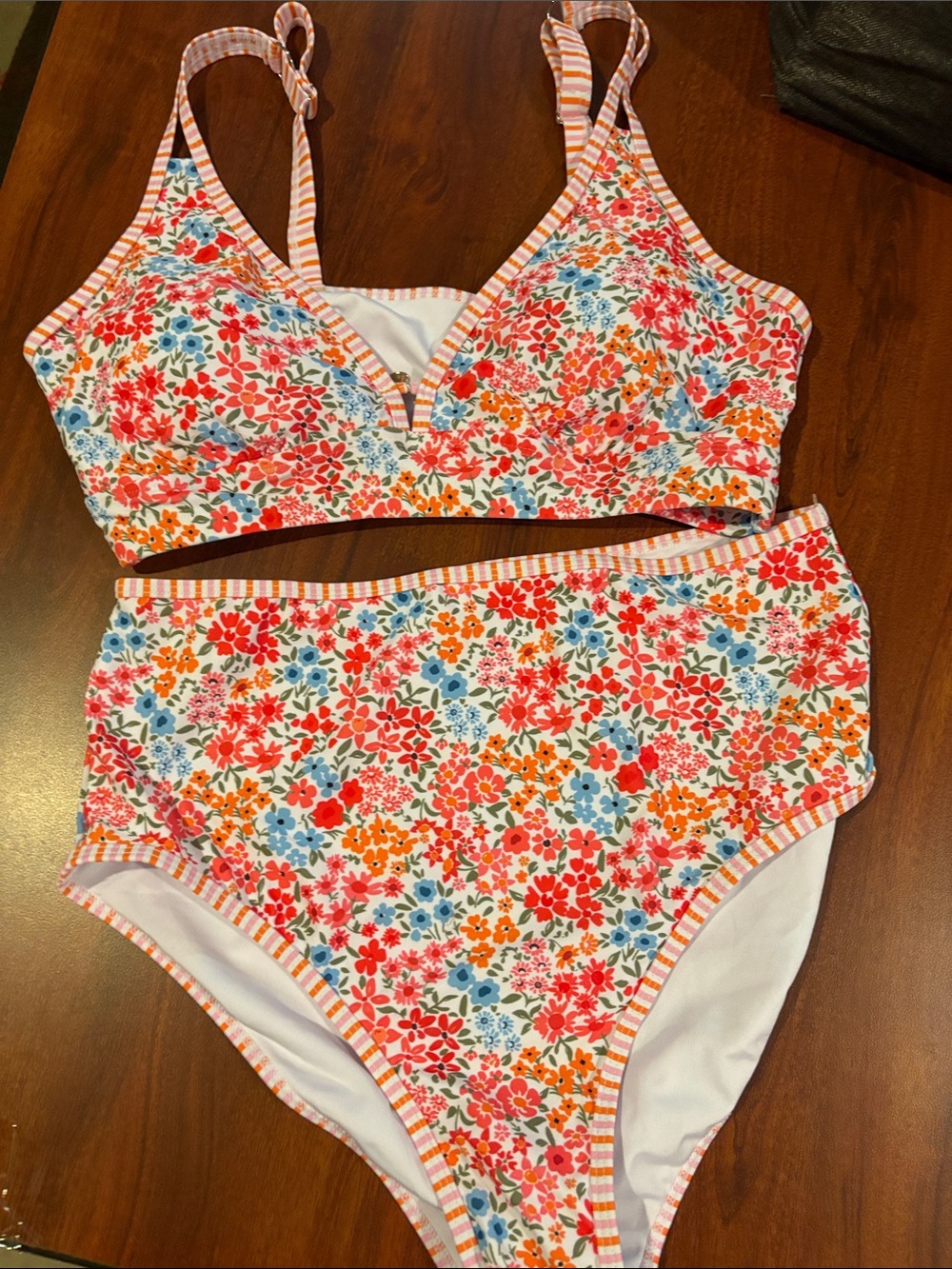 Womens Floral Two-Piece Swim Set in Multi-Color large